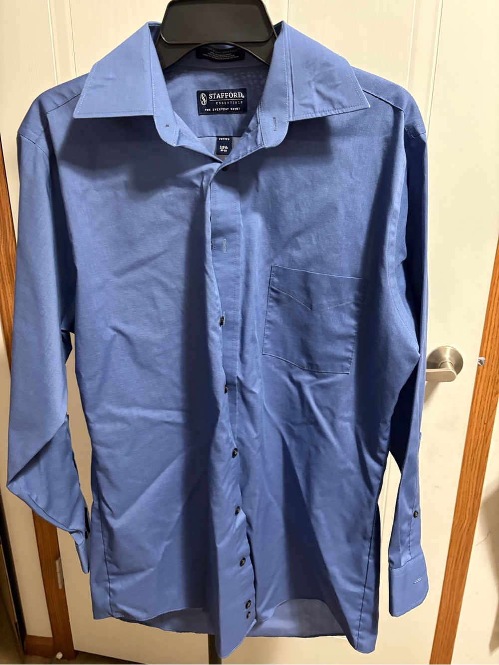 Stafford Men's Light Blue Long-Sleeve Dress Shirt